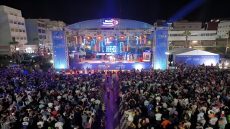 Festival des Plages : L’artiste Zakaria Ghafouli enflamme la scène d’Al Hoceima