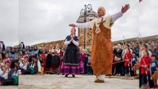 Larache : Ouverture de la 5è édition du festival des Marocains du monde