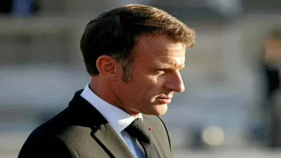 Le Président Français Emmanuel Macron entame les tractations en vue de nommer un Premier ministre