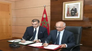 Rabat : Signature de 16 conventions de partenariat pour faire face a la déperdition scolaire