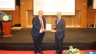 Le bouclier de l’ALECSO prestigieux prix décerné à l’Agence Bayt Mal Al-Qods Acharif